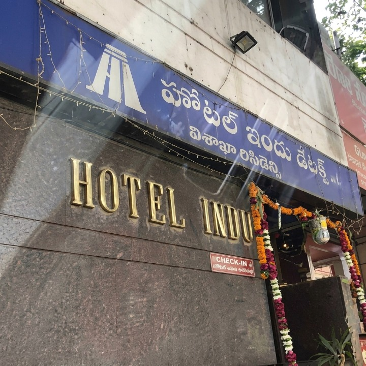 Hotel Indu Deluxe exterior